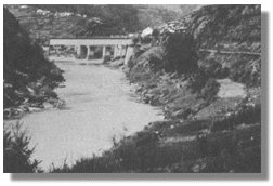 O r�o Mi�o nos Peares.